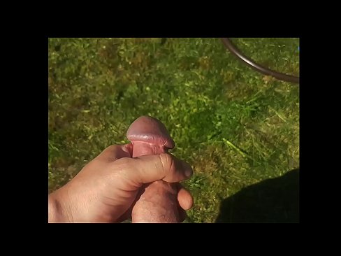 ❤️ Hot hottie meunang nya pink pussy fucked jeung cums kalawan squirt di taman usum panas ❤️ video seks dina su.milf300com.ru